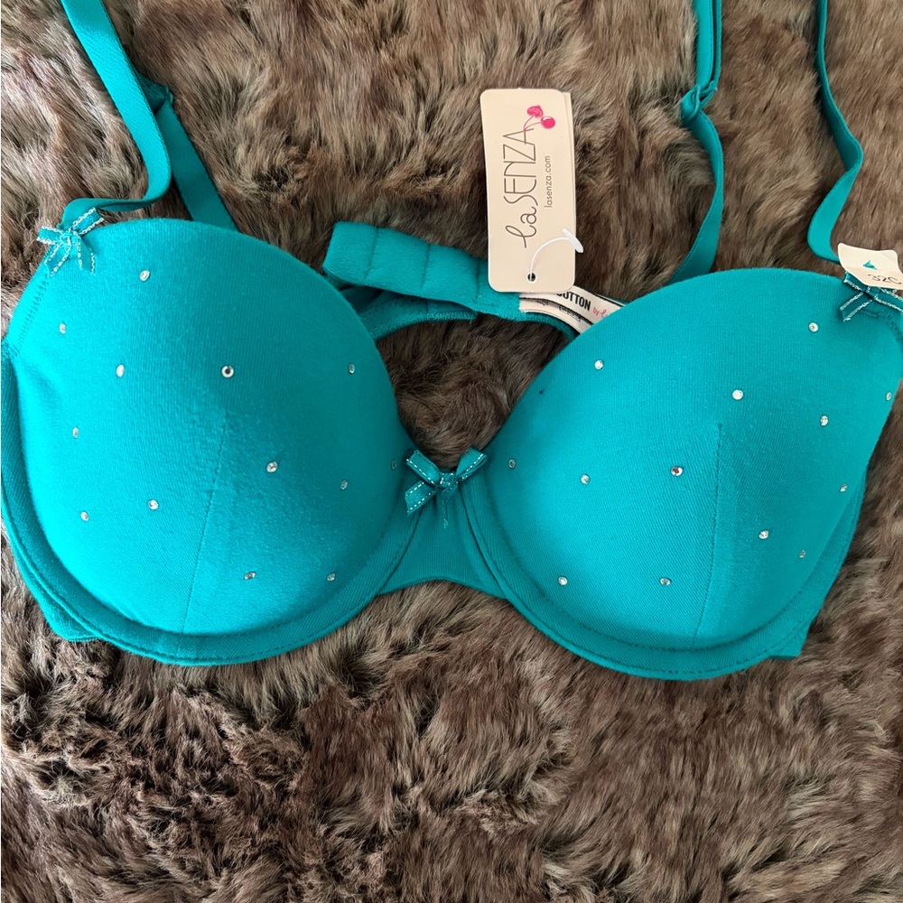 💞 NWT La Senza Teal Bra with Rhinestone Accents sz 32C